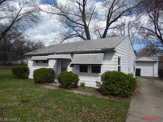1987 Rookwood Rd, Cleveland, OH 44112