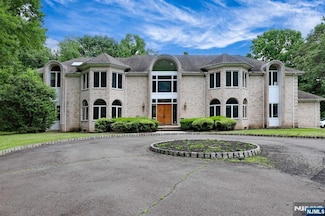 54 Woodcliff Lake Rd, Saddle River, NJ 07458