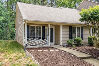 17 Crystal Oaks Ct, Durham, NC 27707