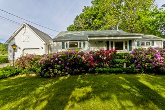 957 Homestead Ave, Holyoke, MA 01040