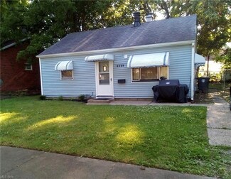 1130 Seward Ave, Akron, OH 44320