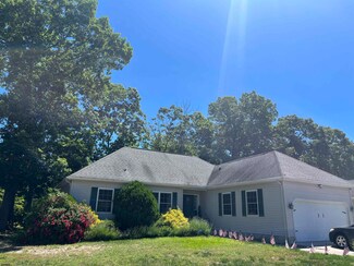 2 Carriage House Ln, Egg Harbor Township, NJ 08234