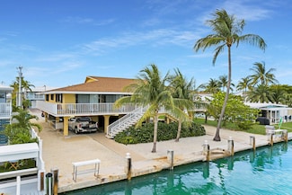 511 9th St, Key Colony Beach, FL 33051