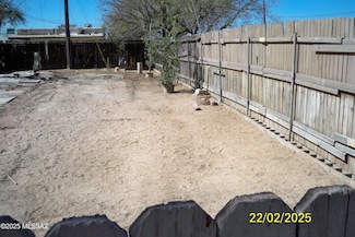 6832 S Nogales Hwy Unit 14, Tucson, AZ 85756