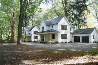 246 Webster Ave, South Haven, MI 49090