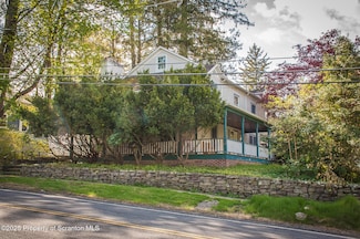 612 Clinton St, Waverly, PA 18471