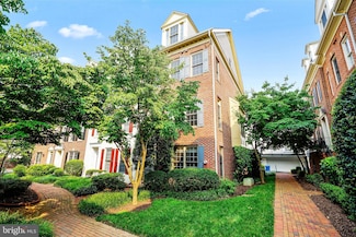 8837 Ashgrove House Ln, Vienna, VA 22182