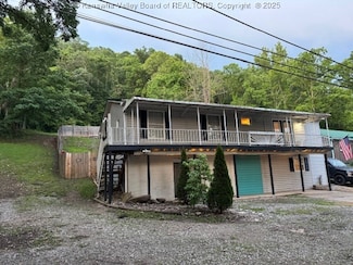 4948 Charleston Rd, Poca, WV 25159