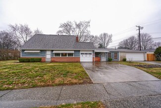 1690 Shady Lane Rd, Columbus, OH 43227