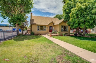 115 Highland Dr, Bakersfield, CA 93308