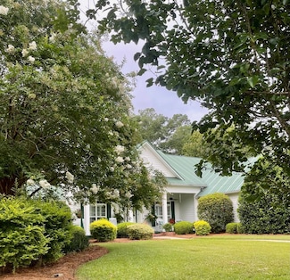 108 Winding Creek Ln, Thomasville, GA 31757