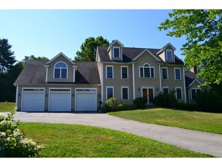 10 Hoyt Pond Rd, Madbury, NH 03823