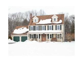 4 Hop Brook Ln, Blackstone, MA 01504