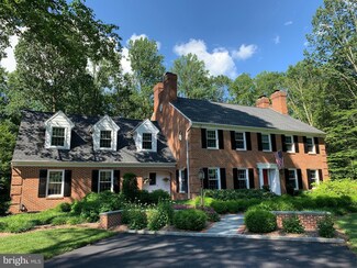 2 Stonewood Ct, Phoenix, MD 21131