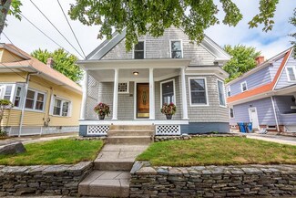 35 Glenwood Ave, Cranston, RI 02910