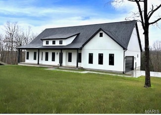 10102 Springer Rd, Mineral Point, MO 63660