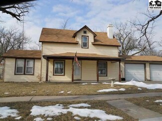 318 S Main St, Galva, KS 67443
