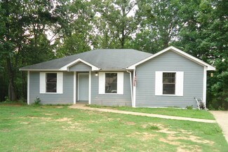 457 Cotton Blossom Rd, Millbrook, AL 36054