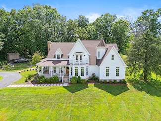 1055 Maple Grove School Rd, London, KY 40744