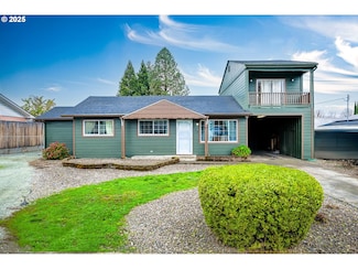 929 E 4th Ave, Riddle, OR 97469