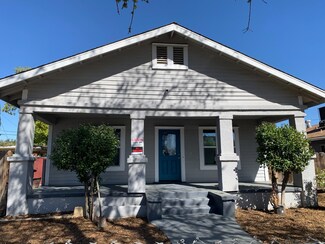 620 N Poplar Ave, Fresno, CA 93728
