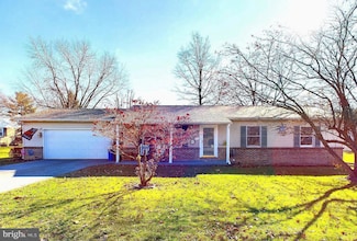 2440 Brougher Ln, York, PA 17408