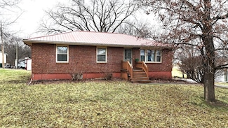 126 E Circle Dr, Brookfield, MO 64628