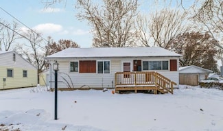 1511 Paula Dr, Champaign, IL 61821