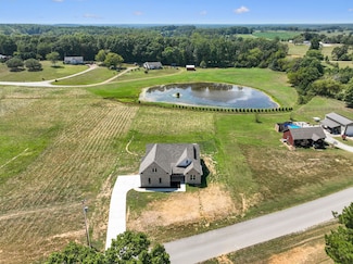 43 Long Branch Rd, Lawrenceburg, TN 38464