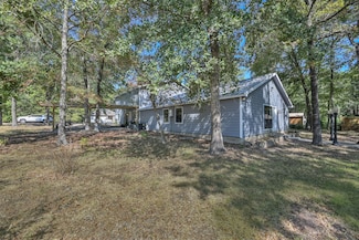 15876 Pecan Dr, Montgomery, TX 77356