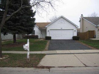 667 Mariner Dr, Elgin, IL 60120