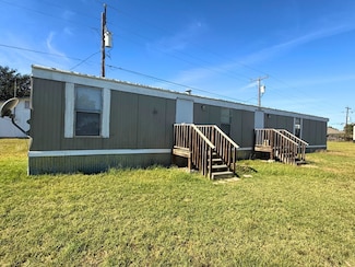 1941 Gale Dr, Azle, TX 76020