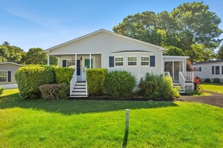 50 Highland St Unit 197, Taunton, MA 02780