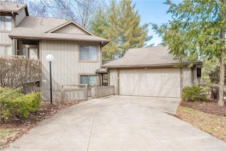 2240 Stone Creek Trail, Cuyahoga Falls, OH 44223