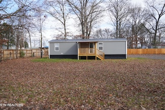 1418 Fina Ln, Dandridge, TN 37725