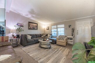 15107 Atlas Plaza Unit 15, Omaha, NE 68137