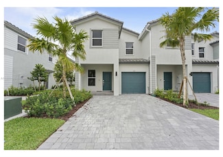 124 SW 184th Way, Pembroke Pines, FL 33029