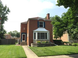 1732 Dobson St, Evanston, IL 60202