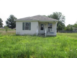 900 Kay Dr, Campbell, MO 63933