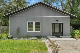 1305 W Scott St, Pensacola, FL 32501