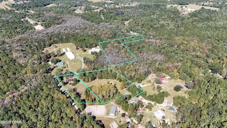 3753 Bunyon Dr, Chipley, FL 32428