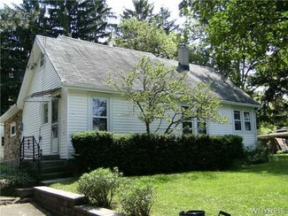1612 Ridge Rd, Lewiston, NY 14092