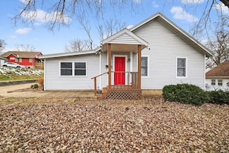 917 N Maple St, Bloomington, IN 47404