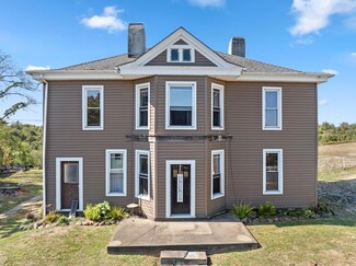 3215 Fairmont Pike Rd, Wheeling, WV 26003