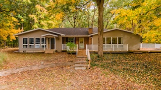14086 Kane Rd, Plainwell, MI 49080