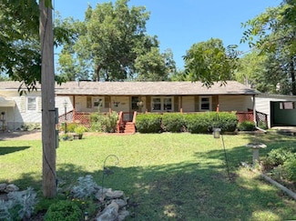 1213 6th St, Oswego, KS 67356