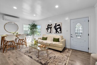 355 E Plymouth St, Inglewood, CA 90302