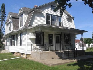 780 8th St, Fennimore, WI 53809