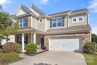 1008 Wainscott Dr, Waxhaw, NC 28173