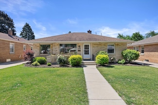187 W Van Norman Ave, Milwaukee, WI 53207